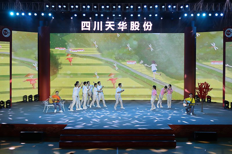 04 情景歌曲：小芳.jpg